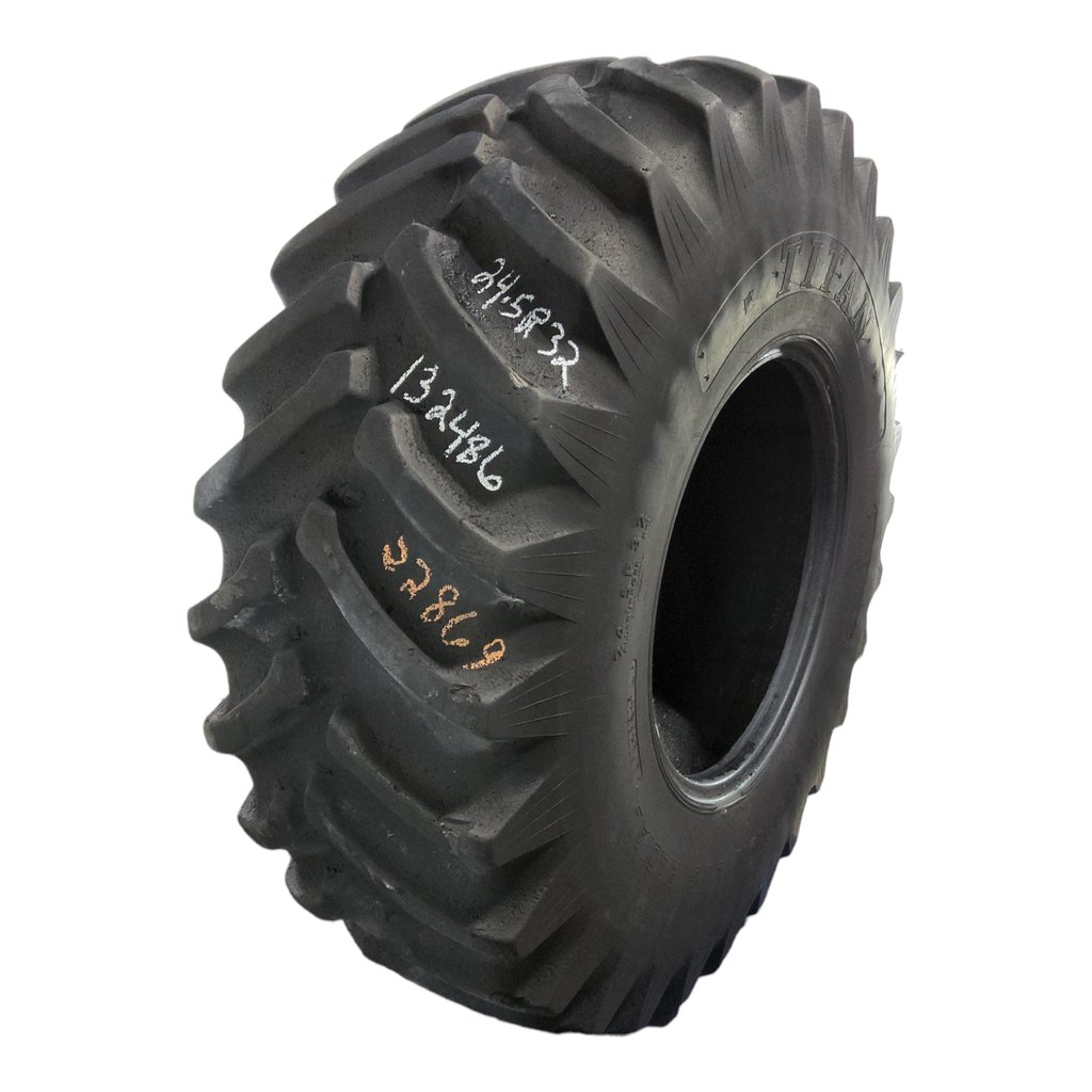 USED 24.5R32 Titan Farm Hi Traction Lug Radial R-1 169A8 75% for